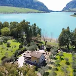 By The & Jacuzzi بيانا ديلي البانيسي
